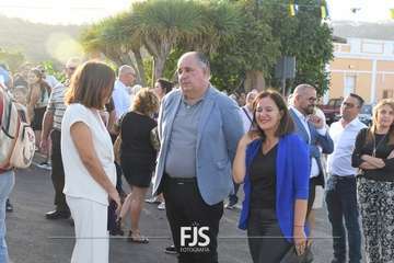 Lomo Magullo abraza la vida con la escultura homenaje a la Traída del Agua/Francisco Javier Santana y TA.